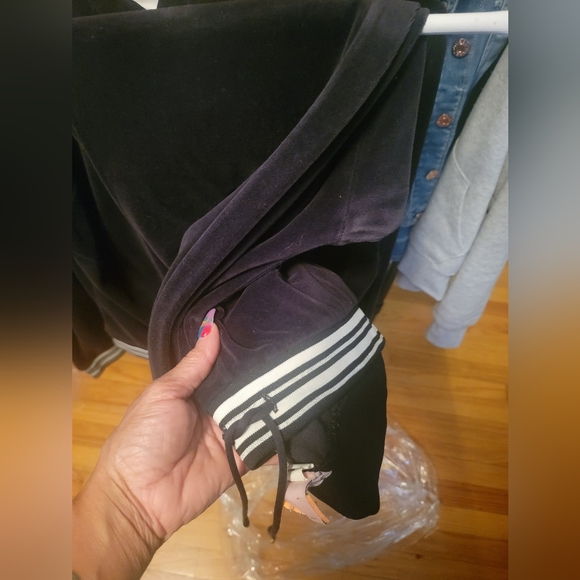 2pc Set $Final Markdown - Picture 2 of 10